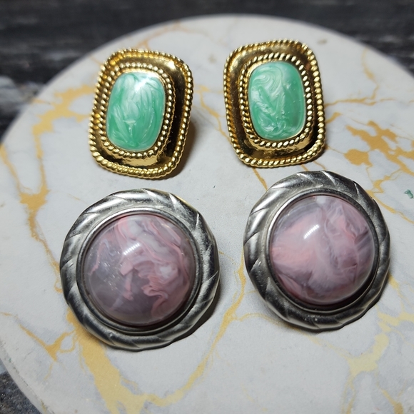 Source Unknown Jewelry - Vintage 2 lot stub earrings Green & Purple Marbled Dome Stub Earrings
